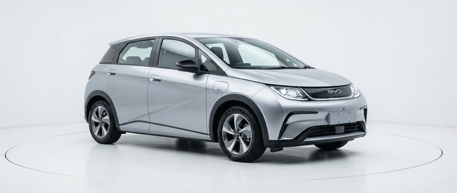 Volkswagen Polo Track na cor prata